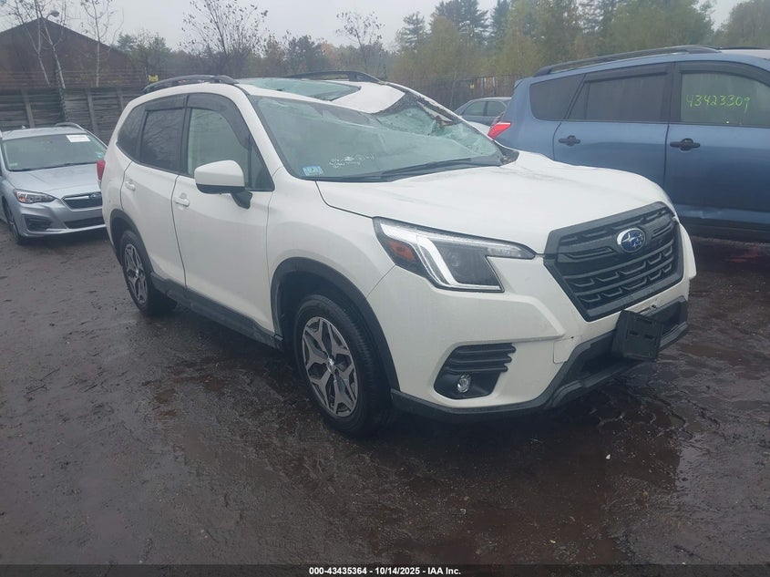 SUBARU FORESTER PREMIUM