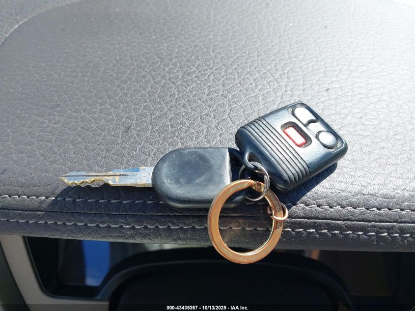 2010 Ford F-150 Fx2 Sport/Harley-Davidson/King Ranch/Lariat/Platinum/Xl/Xlt VIN: 1FTFW1CV6AKA97619 Lot: 43435367