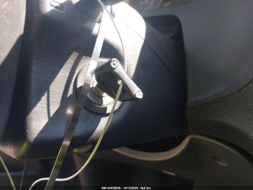 2007 Ford Focus S/Se/Ses VIN: 1FAFP37NX7W210949 Lot: 43435536