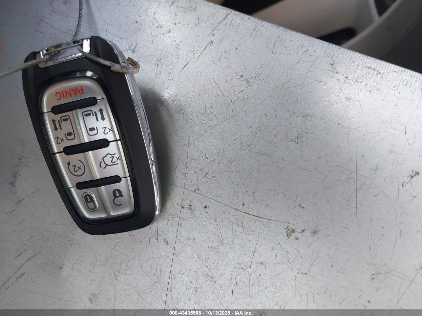 2020 Chrysler Pacifica Touring L VIN: 2C4RC1BG2LR124019 Lot: 43435568