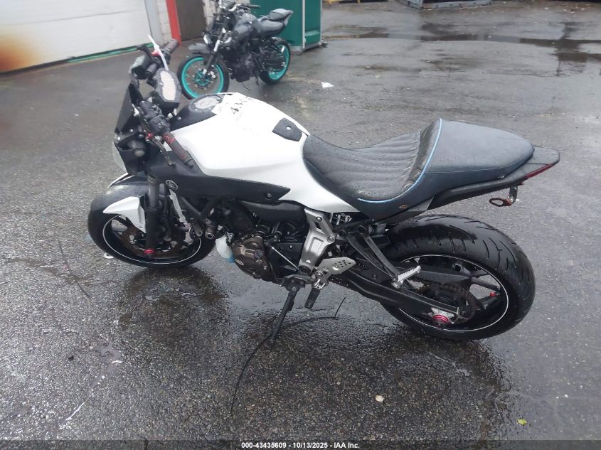 2017 Yamaha Fz07 VIN: JYARM06E0HA012004 Lot: 43435609