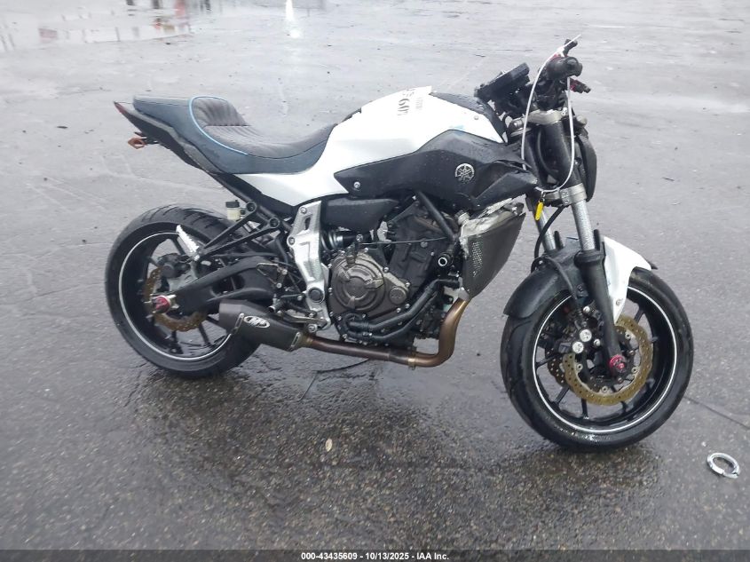 2017 Yamaha Fz07 VIN: JYARM06E0HA012004 Lot: 43435609