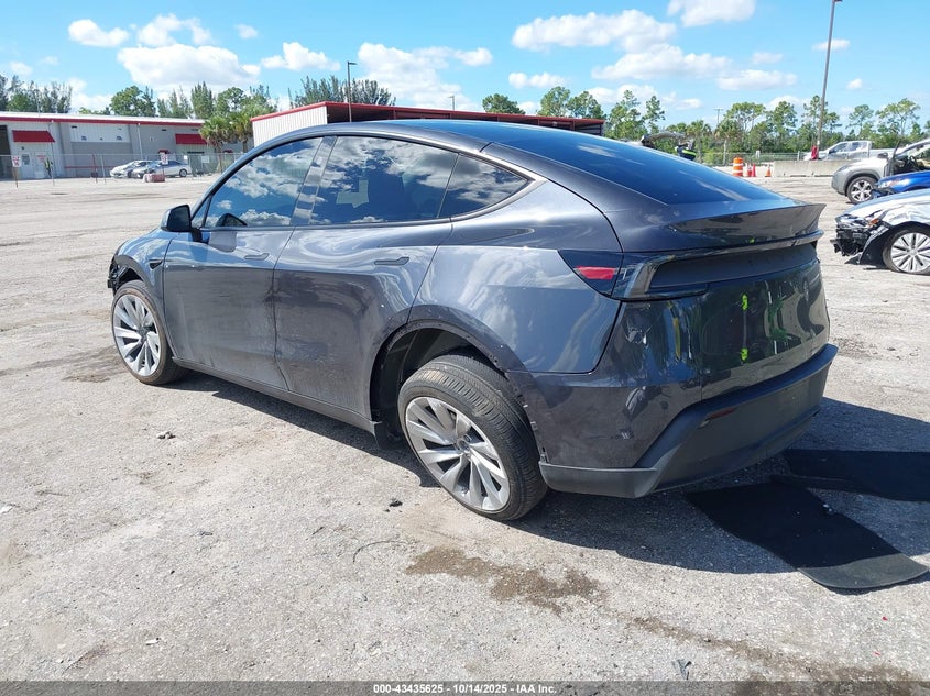 2026 TESLA MODEL Y U   U(VIN: 7SAYGDED9TA440323
