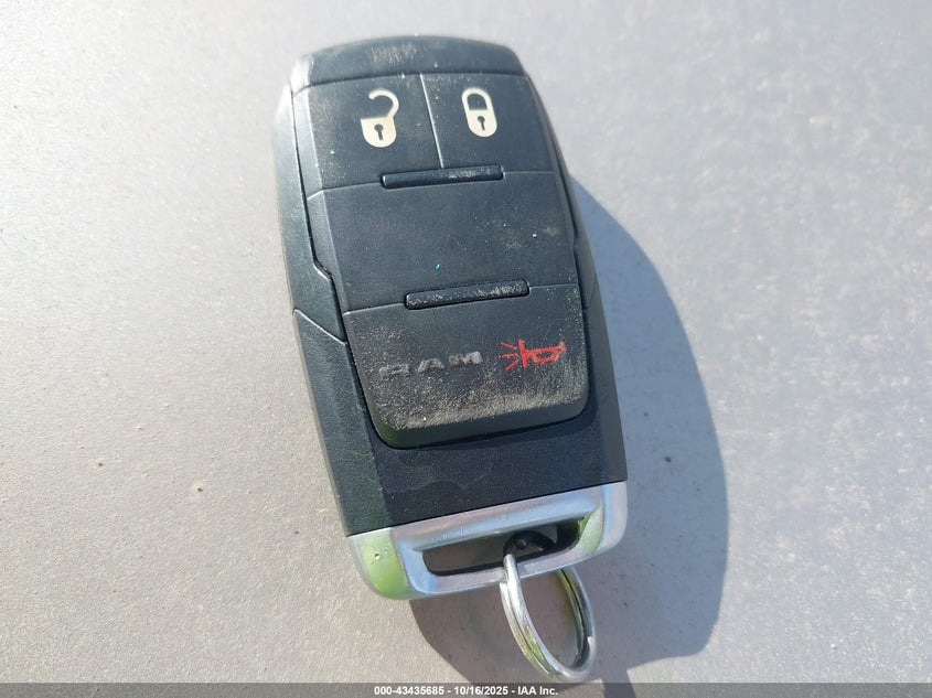 2022 Ram 3500 Tradesman 4X4 8' Box VIN: 3C63R3GL2NG175090 Lot: 43435685