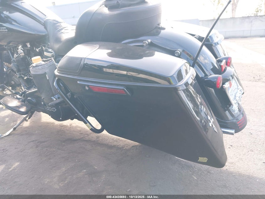 1HD1KRP23LB670689 2020 HARLEY-DAVIDSON STREET GLIDE photo no. 3