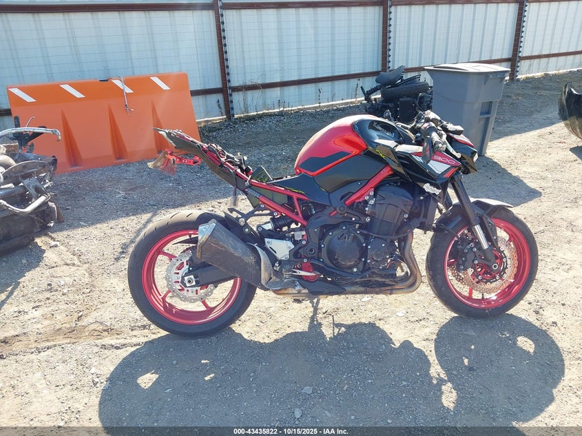 2024 Kawasaki Zr900 F VIN: ML5ZRDF17RDA72062 Lot: 43435822