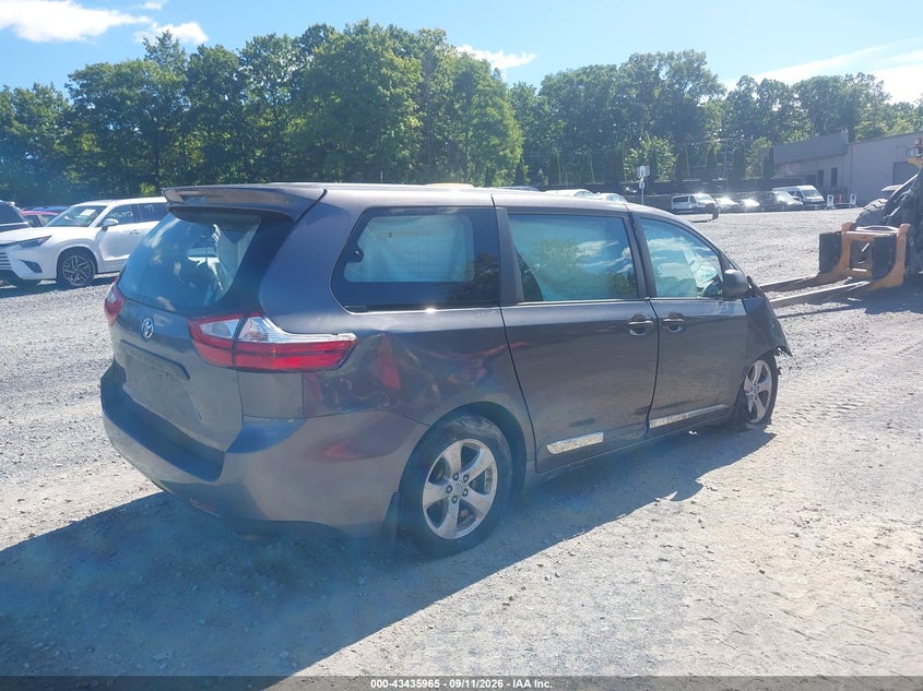 TOYOTA SIENNA - zdjęcie 4