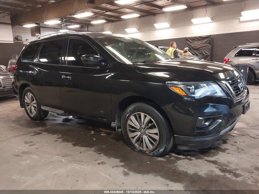 NISSAN PATHFINDER SV