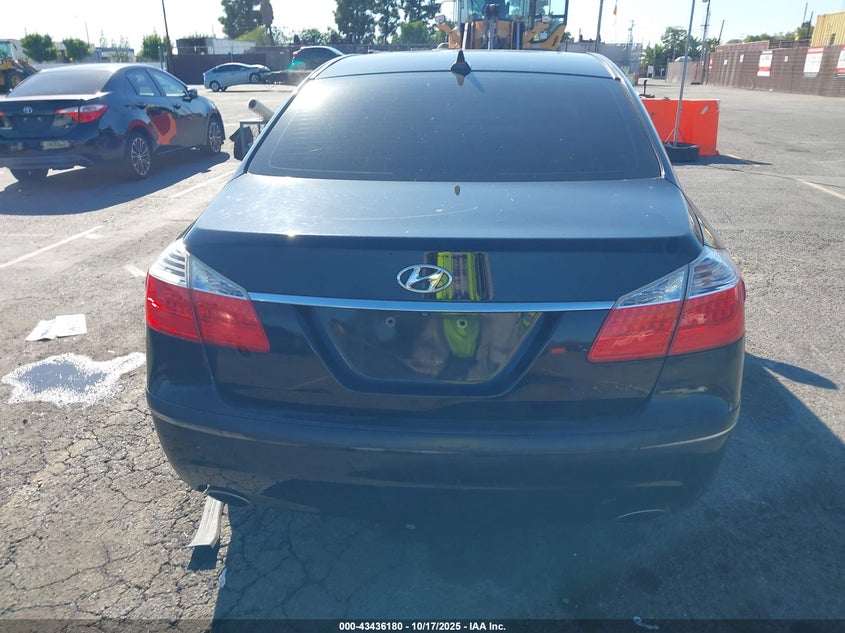 2011 Hyundai Genesis 3.8 VIN: KMHGC4DE5BU114635 Lot: 43436180