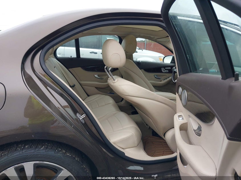 2017 Mercedes-Benz C 300 Luxury 4Matic VIN: 55SWF4KBXHU183661 Lot: 43436265