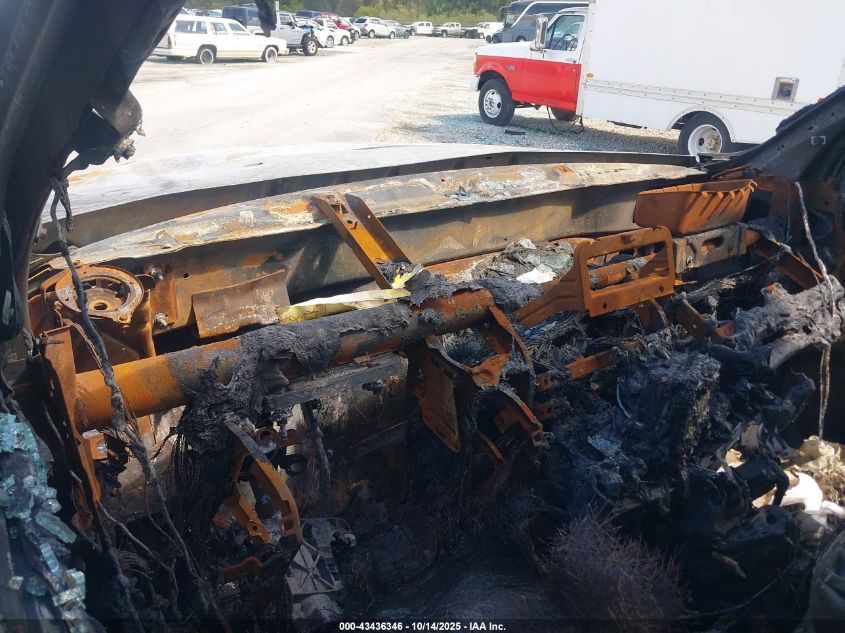 2017 Ram 3500 Tradesman 4X4 8' Box VIN: 3C63RRGL4HG717569 Lot: 43436346