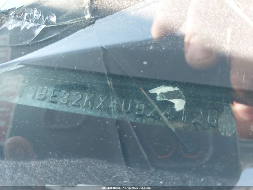 2004 Toyota Camry Le VIN: 4T1BE32KX4U924126 Lot: 43436356