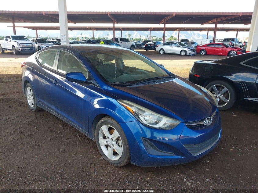 HYUNDAI ELANTRA SE