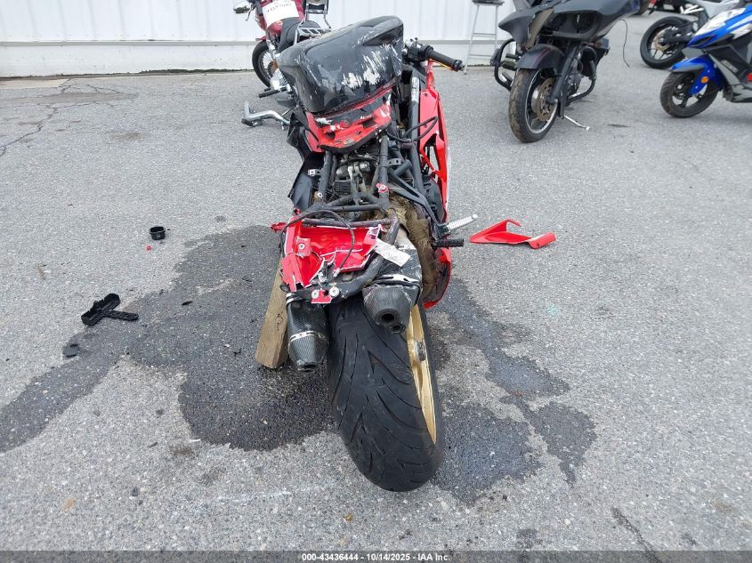 2011 Ducati 848 VIN: ZDM1XBMV5BB016031 Lot: 43436444