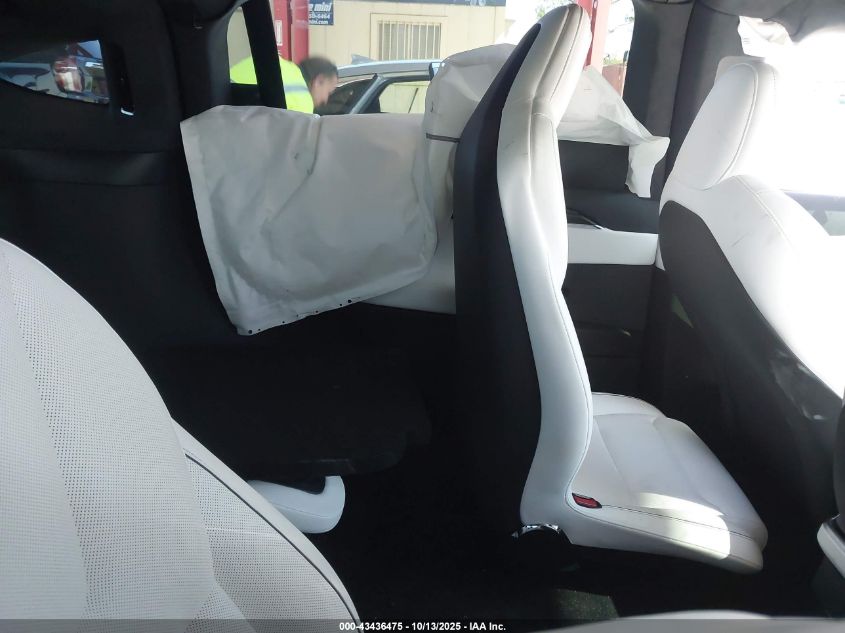 2025 Tesla Model X Plaid VIN: 7SAXCBE60SF462340 Lot: 43436475