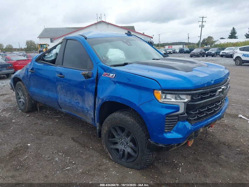 CHEVROLET SILVERADO 1500 4WD SHORT BED LT TRAIL BOSS