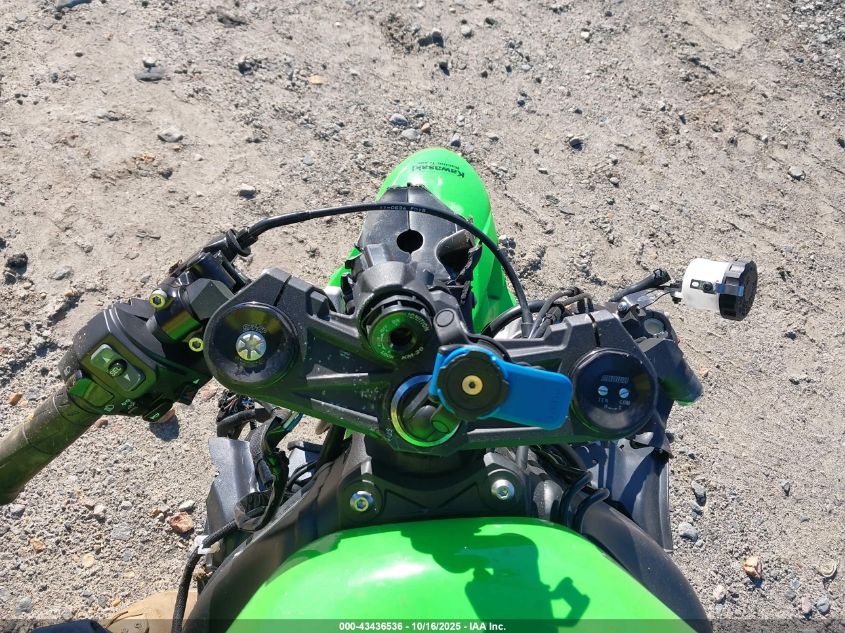 2025 Kawasaki Zx636 K VIN: JKBZXJJ18SA030592 Lot: 43436536