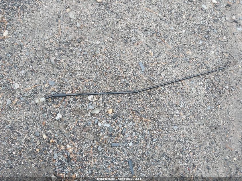 2000 Honda Accord 2.3 Lx VIN: 1HGCG5640YA004279 Lot: 43436586