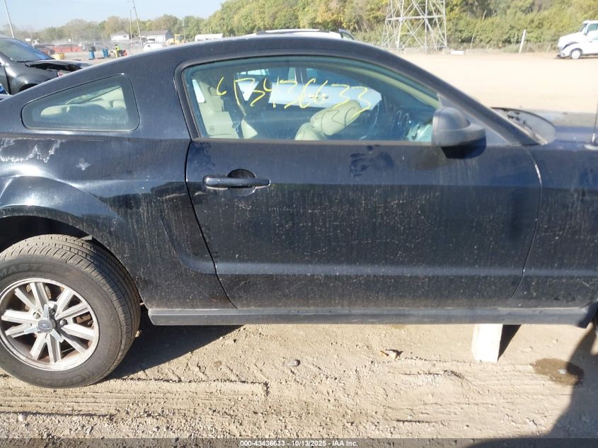 2005 Ford Mustang V6 Deluxe/V6 Premium VIN: 1ZVFT80NX55114915 Lot: 43436633