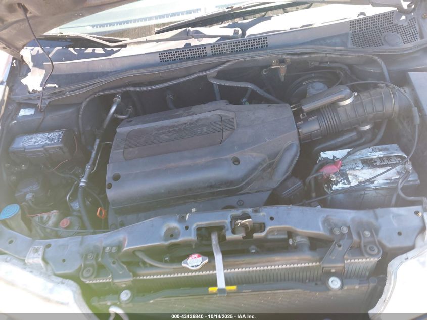 2004 Honda Odyssey Ex-L VIN: 5FNRL18034B076375 Lot: 43436840