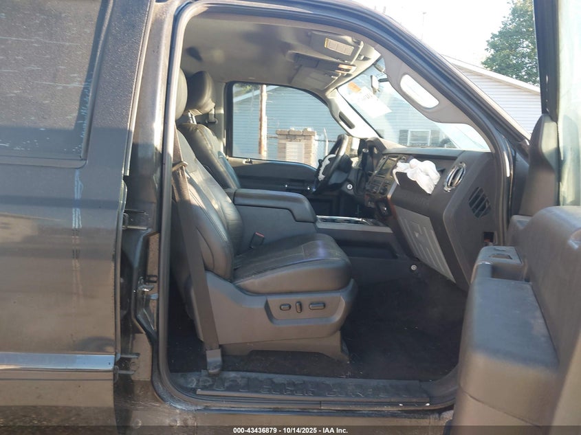 2011 FORD F-250 auction photo 5