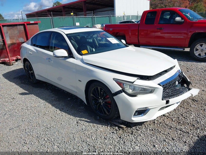 INFINITI Q50 LUXE AWD
