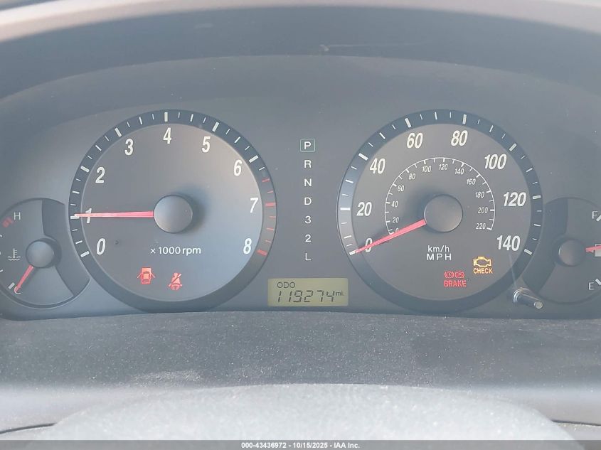 2004 Hyundai Elantra Gls/Gt VIN: KMHDN46D14U721703 Lot: 43436972