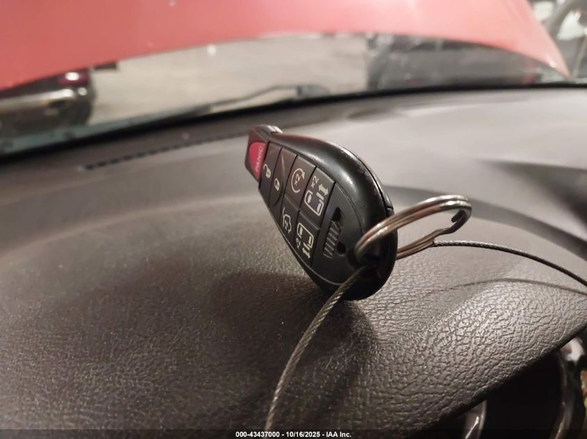 2011 Dodge Grand Caravan R/T VIN: 2D4RN7DG0BR710424 Lot: 43437000