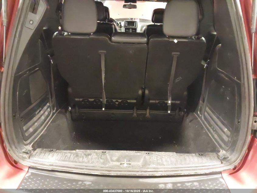 2011 Dodge Grand Caravan R/T VIN: 2D4RN7DG0BR710424 Lot: 43437000