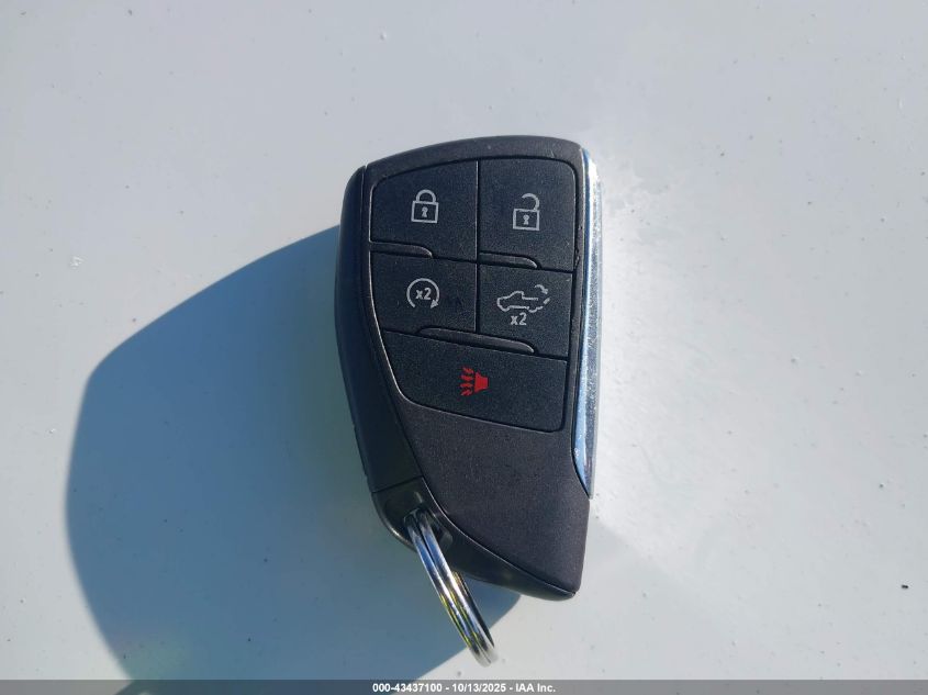 2023 GMC Sierra 1500 4Wd Short Box Elevation With 3Sb VIN: 1GTUUCED5PZ124225 Lot: 43437100