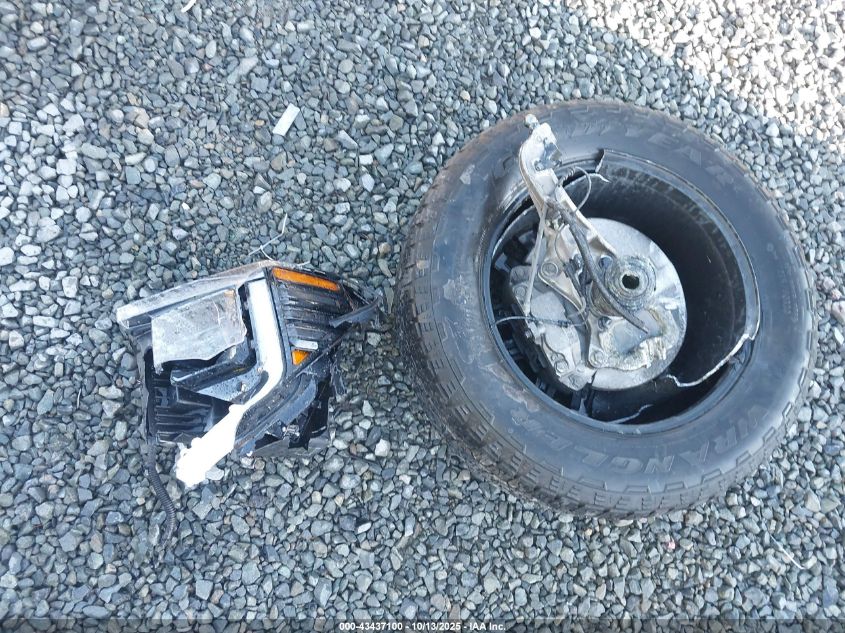 2023 GMC Sierra 1500 4Wd Short Box Elevation With 3Sb VIN: 1GTUUCED5PZ124225 Lot: 43437100