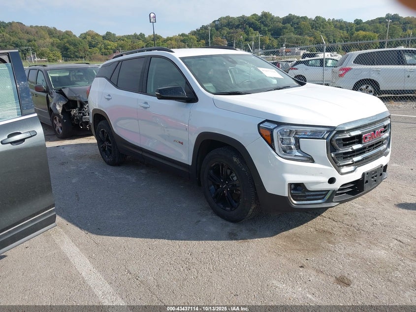 GMC TERRAIN AWD AT4