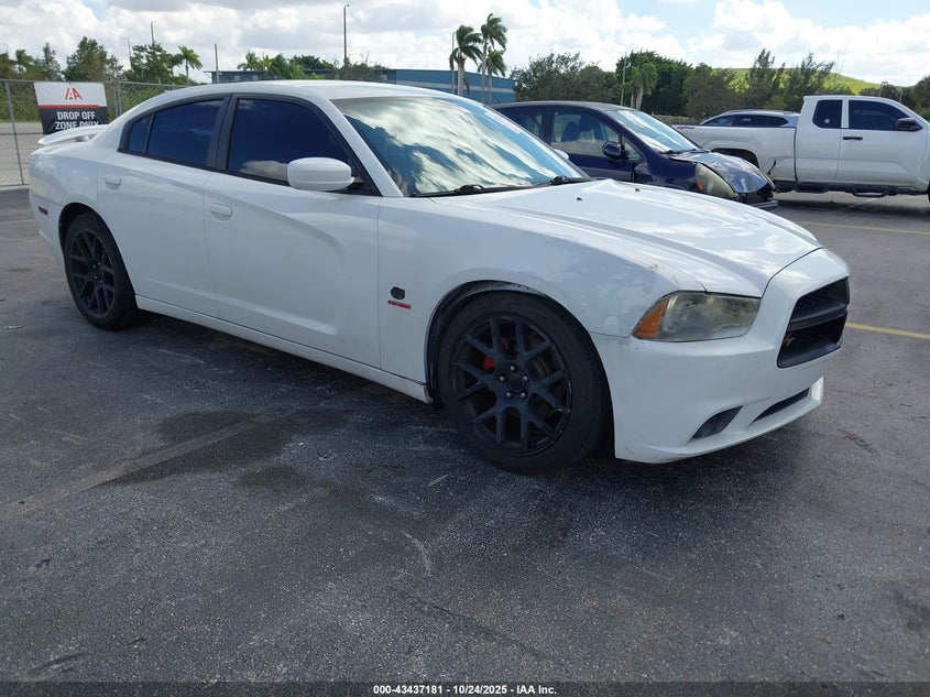 DODGE CHARGER R/T PLUS