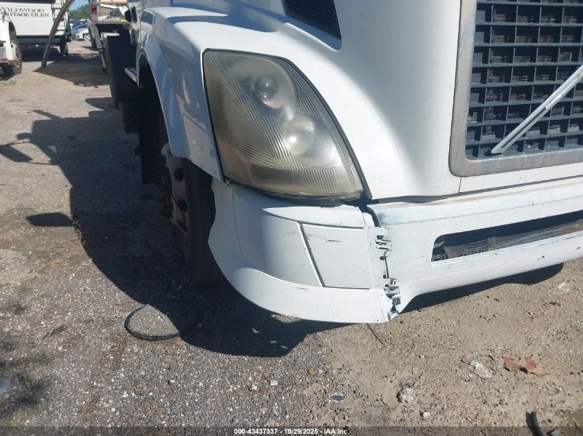 2014 Volvo Vn Vnl VIN: 4V4NC9DG2EN174644 Lot: 43437337