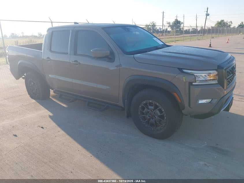 NISSAN FRONTIER PRO-4X 4X4