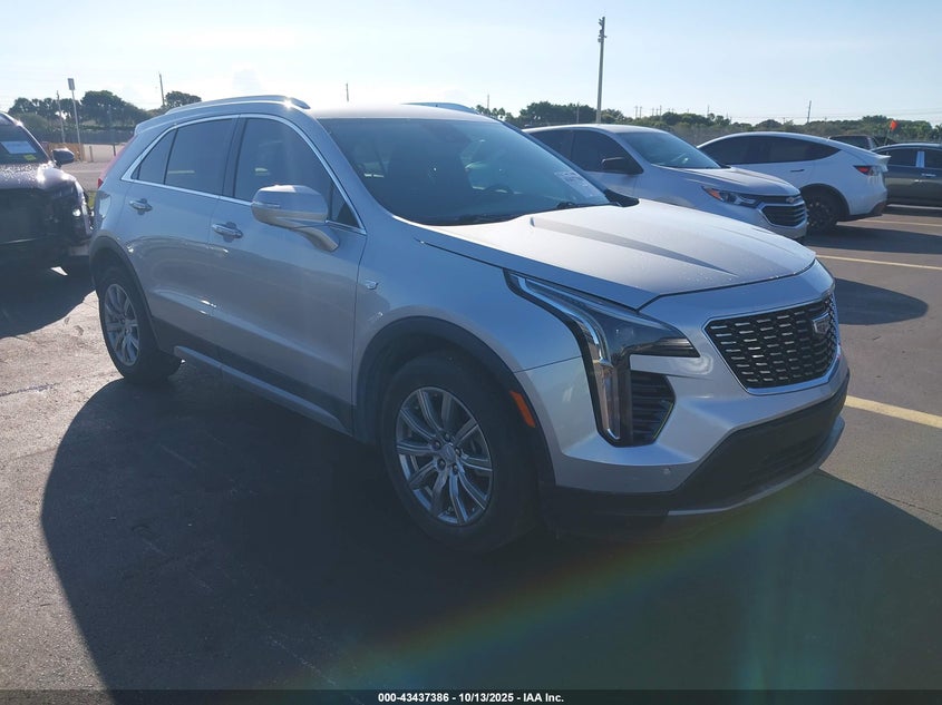 CADILLAC XT4 FWD PREMIUM LUXURY