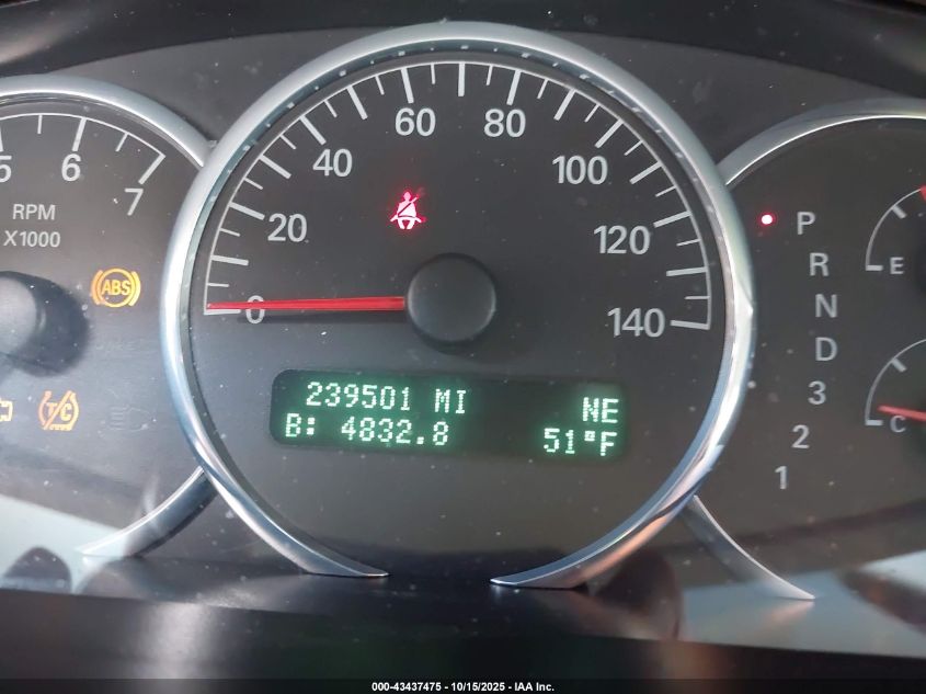 2007 Buick Lacrosse Cxl VIN: 2G4WD582371112044 Lot: 43437475