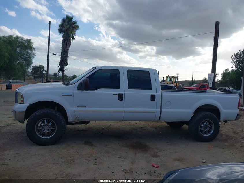 2005 Ford F-350 Lariat/Xl/Xlt VIN: 1FTWW31P85EC24567 Lot: 43437523