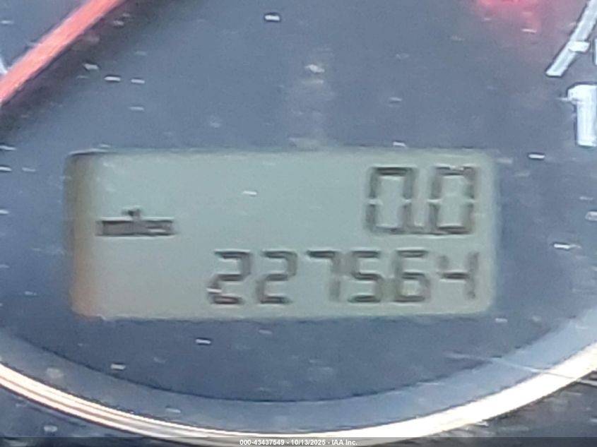 2004 Volkswagen Passat Glx VIN: WVWYH63B84E111271 Lot: 43437549