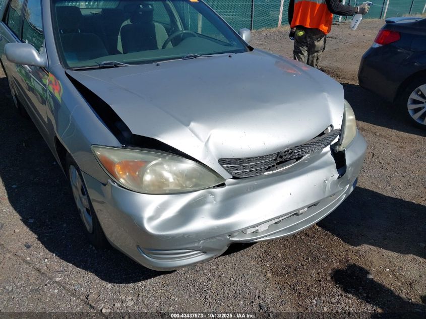 2004 Toyota Camry Le VIN: 4T1BE32K84U337522 Lot: 43437573