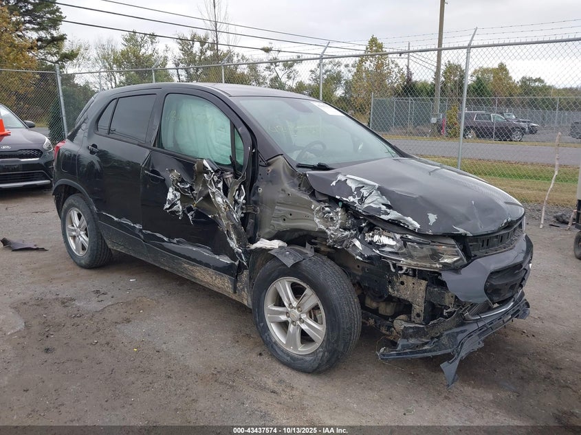 CHEVROLET TRAX FWD LS