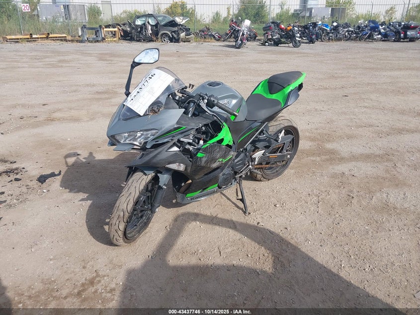 JKAEXKG10KDA30460 2019 KAWASAKI EX photo no. 2