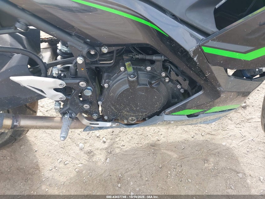 2019 Kawasaki Ex400 VIN: JKAEXKG10KDA30460 Lot: 43437746