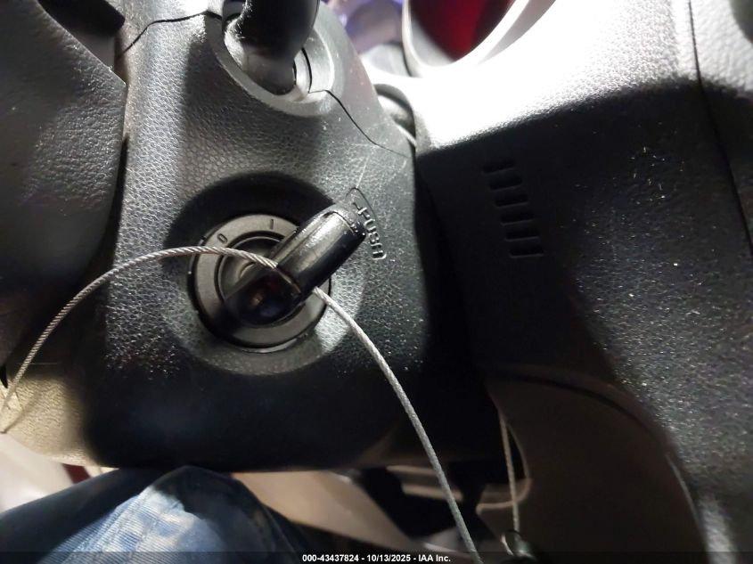 2013 Honda Fit VIN: JHMGE8H3XDC076986 Lot: 43437824