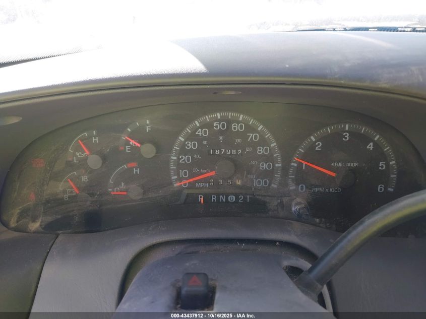 1997 Ford Expedition Eddie Bauer/Xlt VIN: 1FMEU18W6VLB56280 Lot: 43437912