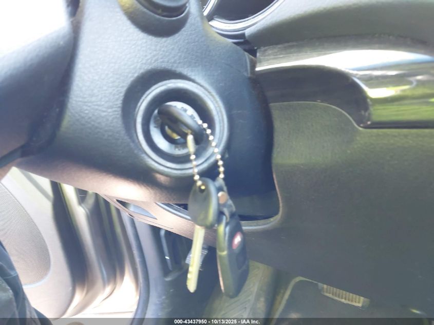 2011 Kia Sorento Lx VIN: 5XYKT4A12BG165172 Lot: 43437950