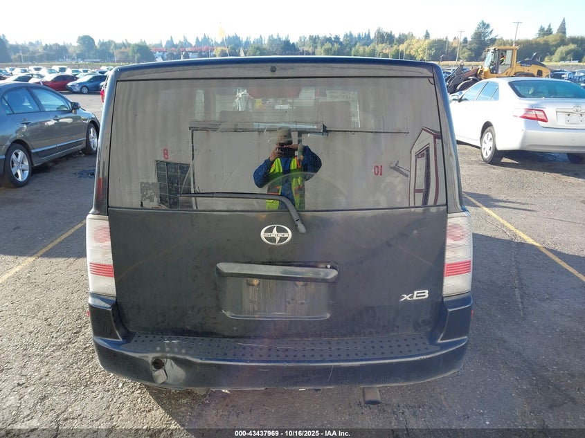 2005 Scion Xb VIN: JTLKT324254024080 Lot: 43437969