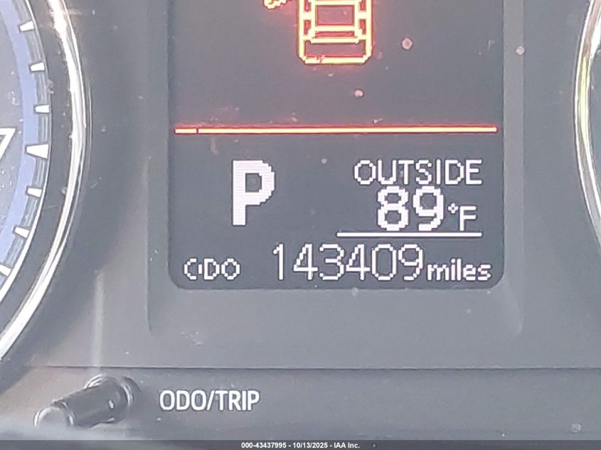 2018 Toyota Corolla Le VIN: 5YFBURHEXJP851683 Lot: 43437995