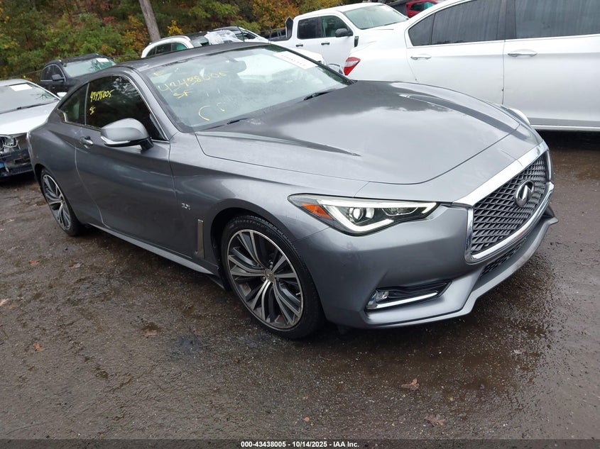 INFINITI Q60 3.0T LUXE