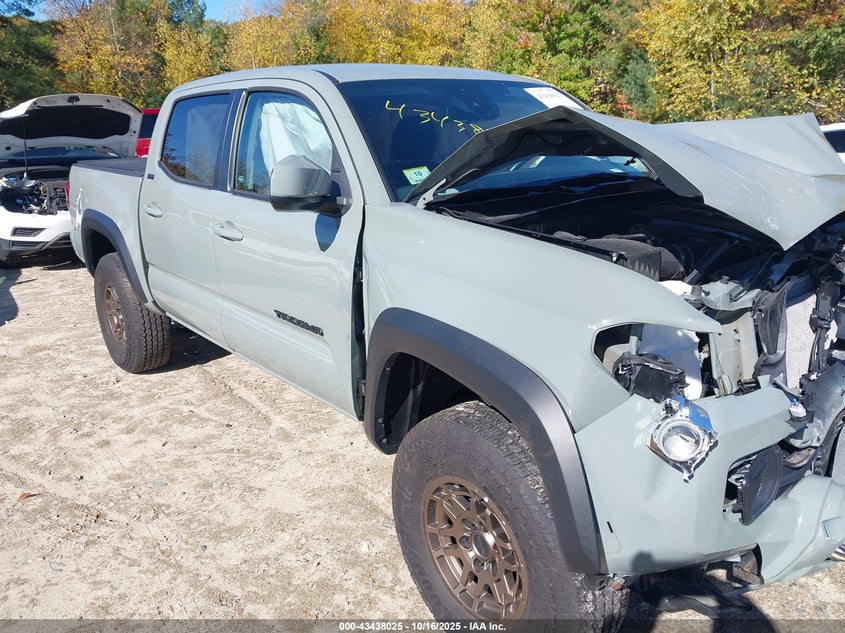 TOYOTA TACOMA SR5 V6